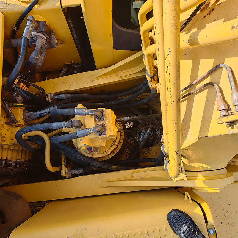 Komatsu PC450-8 Used Large Excavators 45 Tonnage 2.1m3 Capacity Bucket