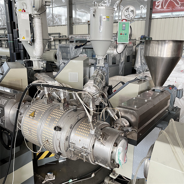 High Efficiency Plastic Pipe Extrusion Machine Dual Screw Extruder
