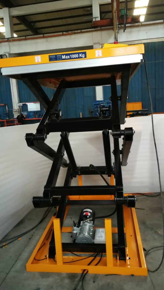 Triple Scissor Hydraulic Lift Table 500kg 3000 Lb Capacity Anti Pinch