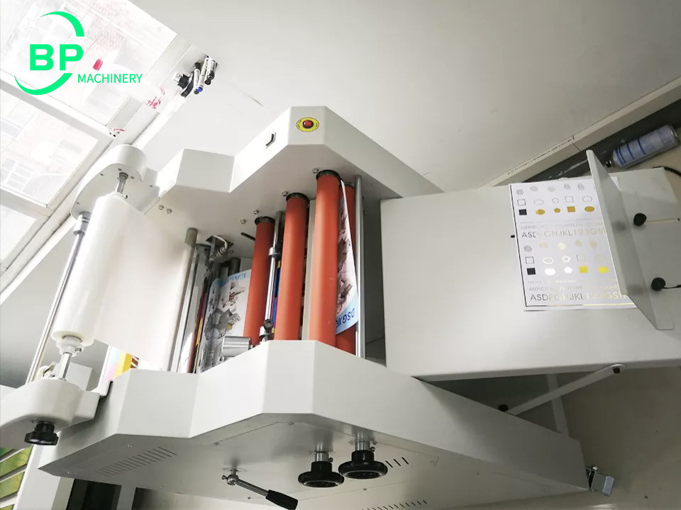 Professional Film Laminating Machine For Max A3 Paper Size Single Side Lamination