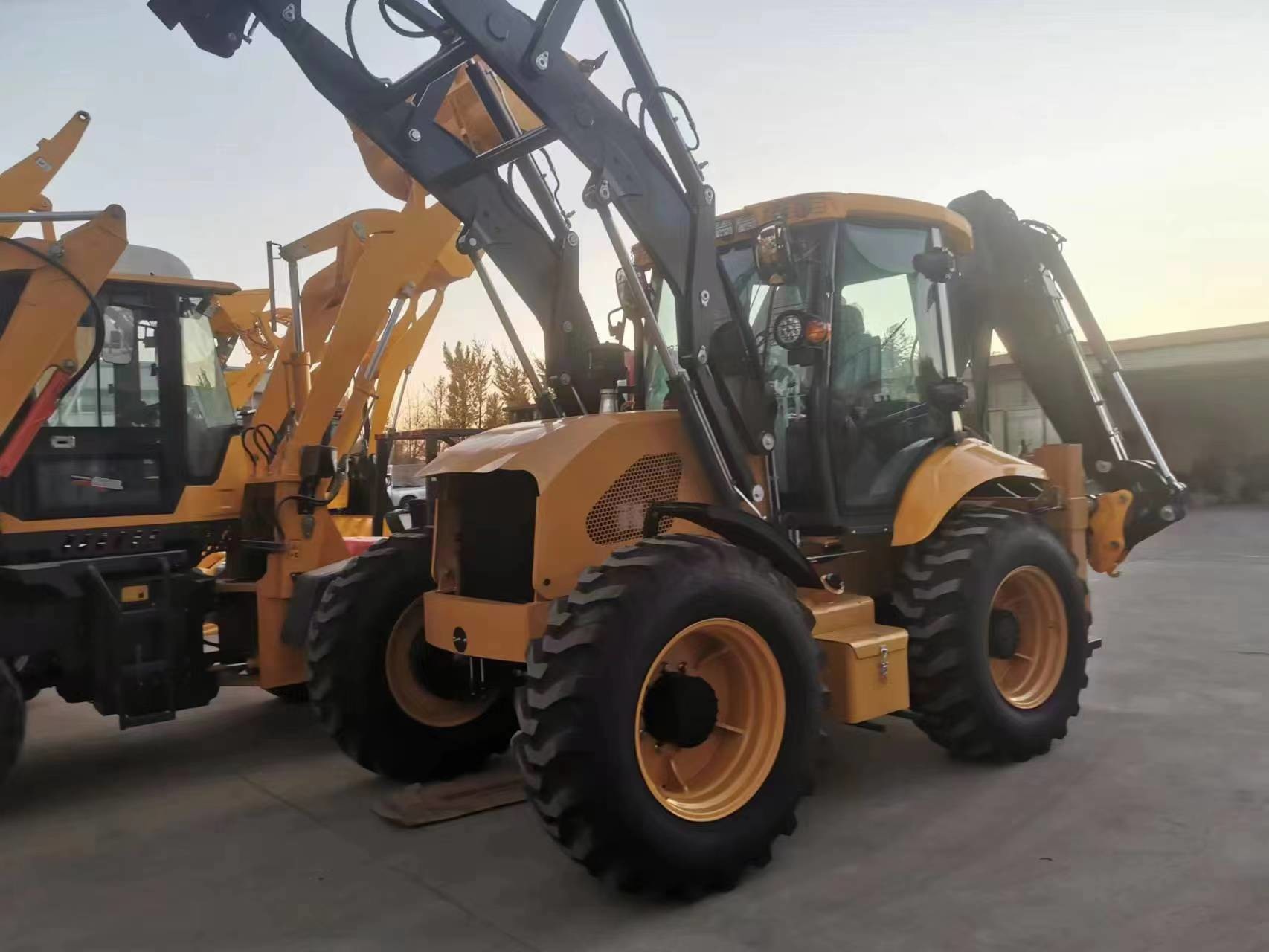 XDEM WZ40-28 85kw 8T Earth Excavation Machine With Backhoe