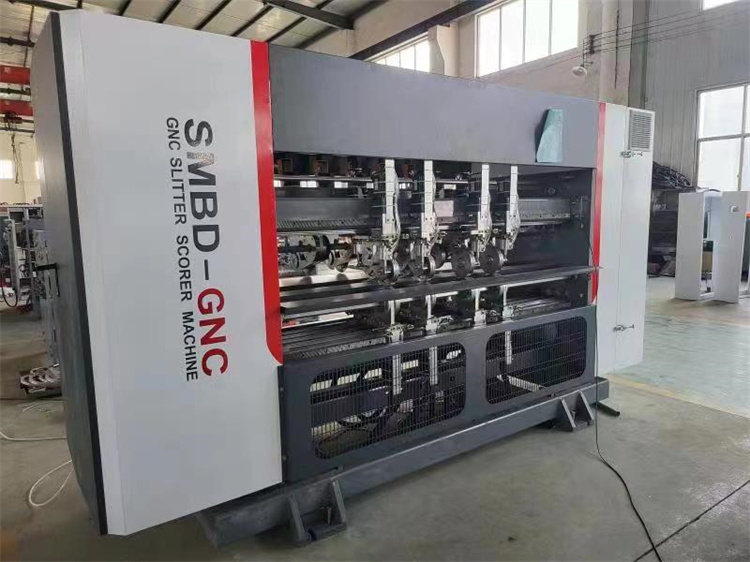 Corrugated Cardboard Production Thin Blade Slitting Scoring Machine with 380V Voltage