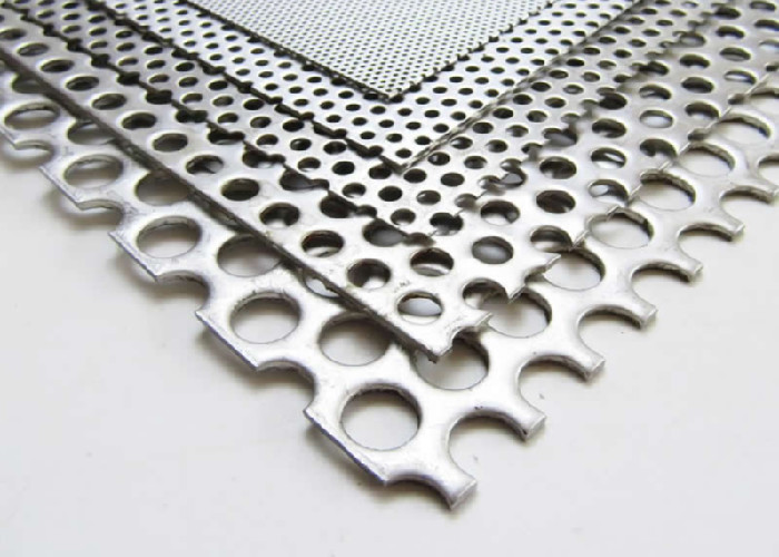 Galvanized Perforated Wire Mesh Custom Sizes For Ventilation Industrial Fencing