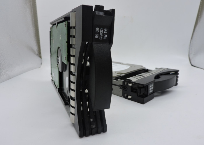 IBM Hard Disk 42D0519 42D0520 46M7030 450G 15K 3.5inch sas 1 year warranty