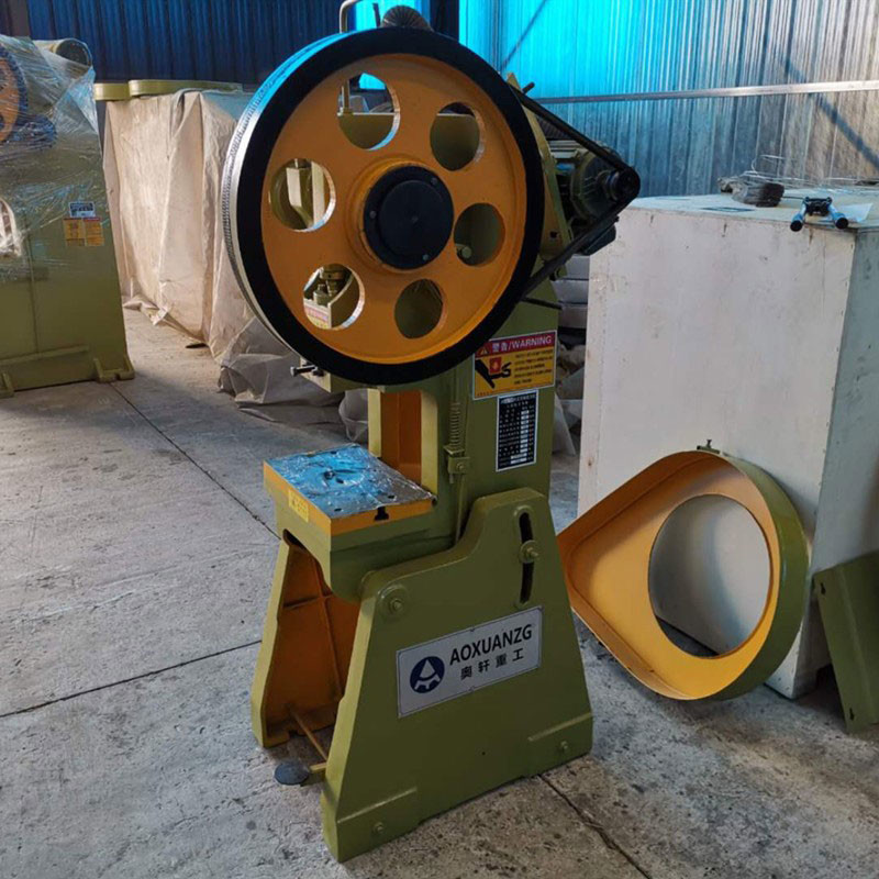 J23 Type 10T Mechanical Punching Machine , 1500w Sheet Metal Perforating Machine With Light