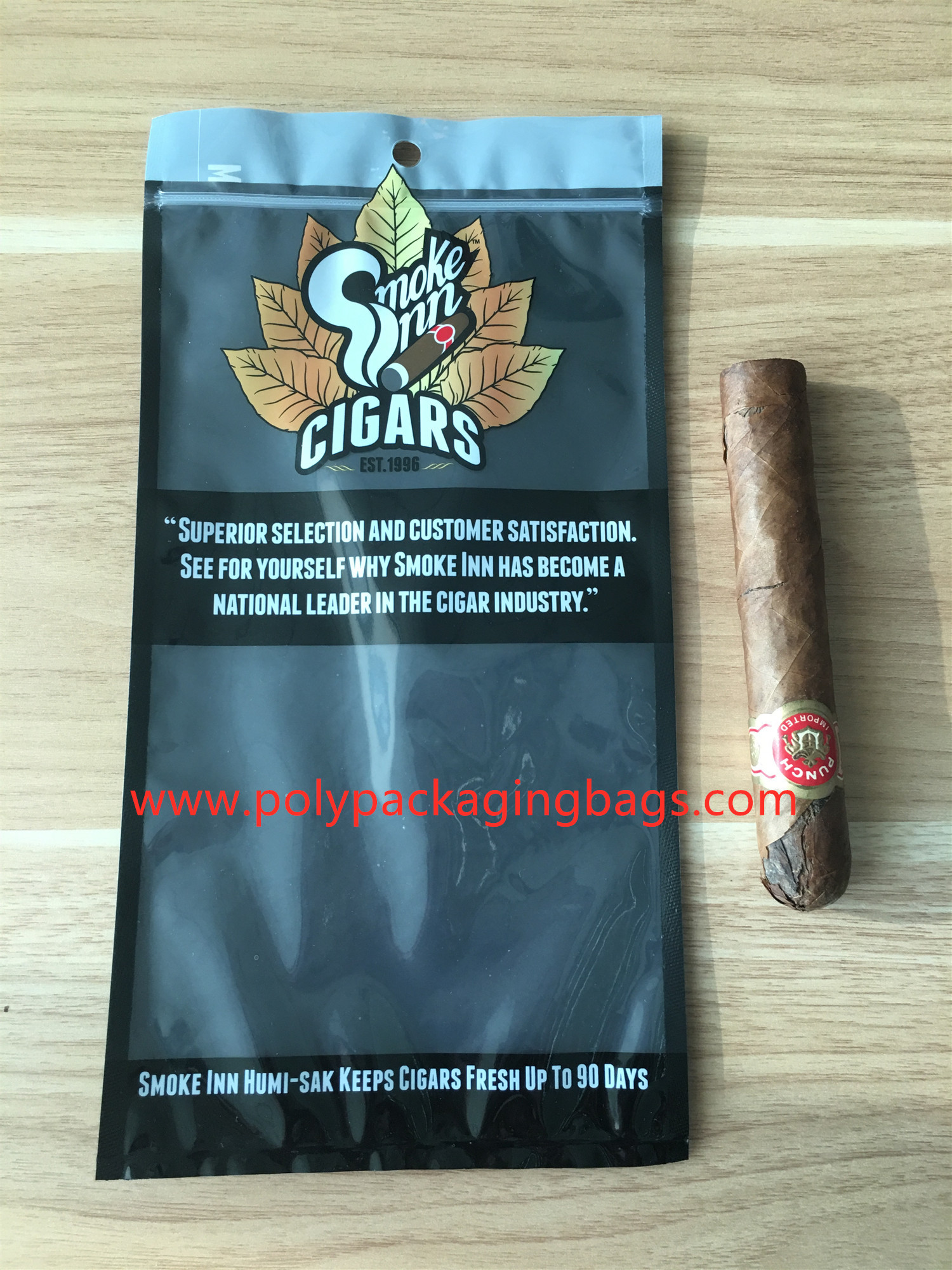 Small Cigar Plastic Bags Sponge Humidification System Can Accommodate 4-6 Cigarettes