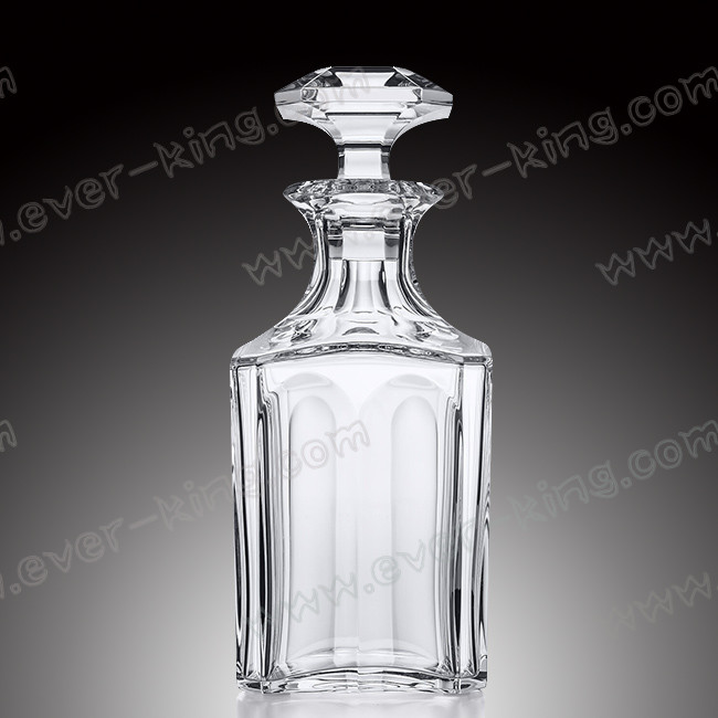 Customized Whiskey Glass Bottle For Luxury Liquors