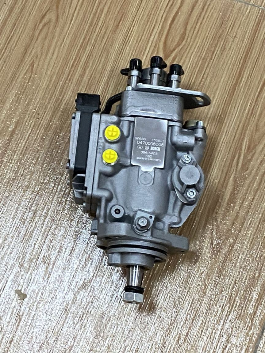 E345 320d Genuine Cummins Qsb5.9 Engine Fuel Injection Pump 3965403 0470006006