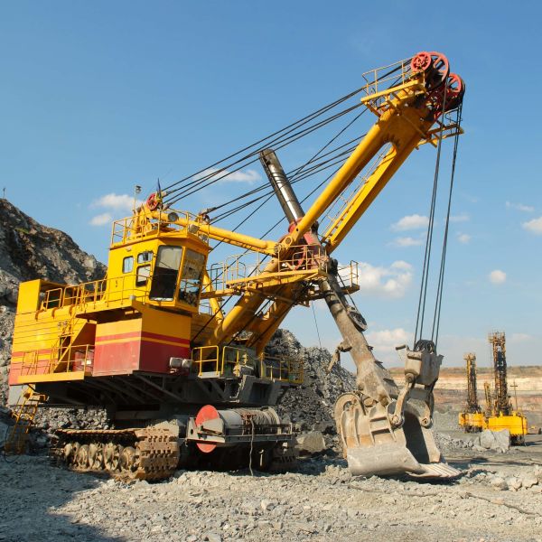 Hydraulic cylinder components