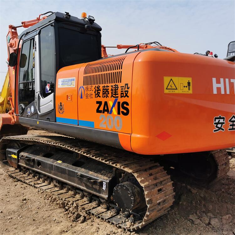 Hitachi EX200-3 Excavator Heavy Equipment Auction in Japan 2020 A-6BG1T Engine 18824 KG