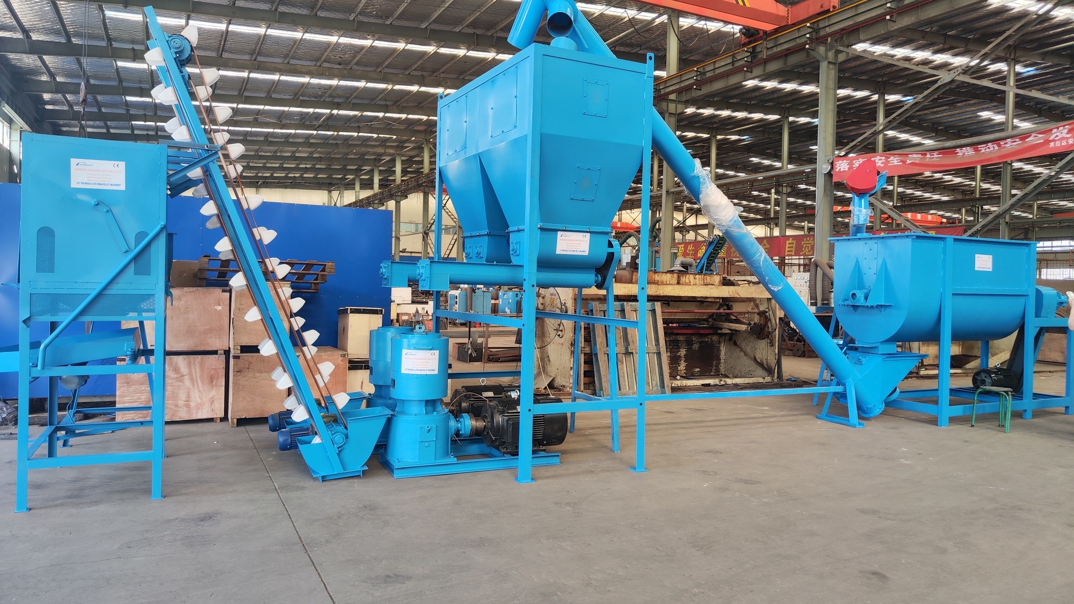 1 year warranty 200-500kg/h feed pellet mill/farm use pelletizer/ chicken feed pellet machine for poultry feed