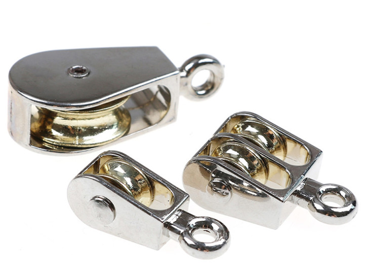 Zinc alloy diecast single rigid fixed eye brass plated wheel pulley
