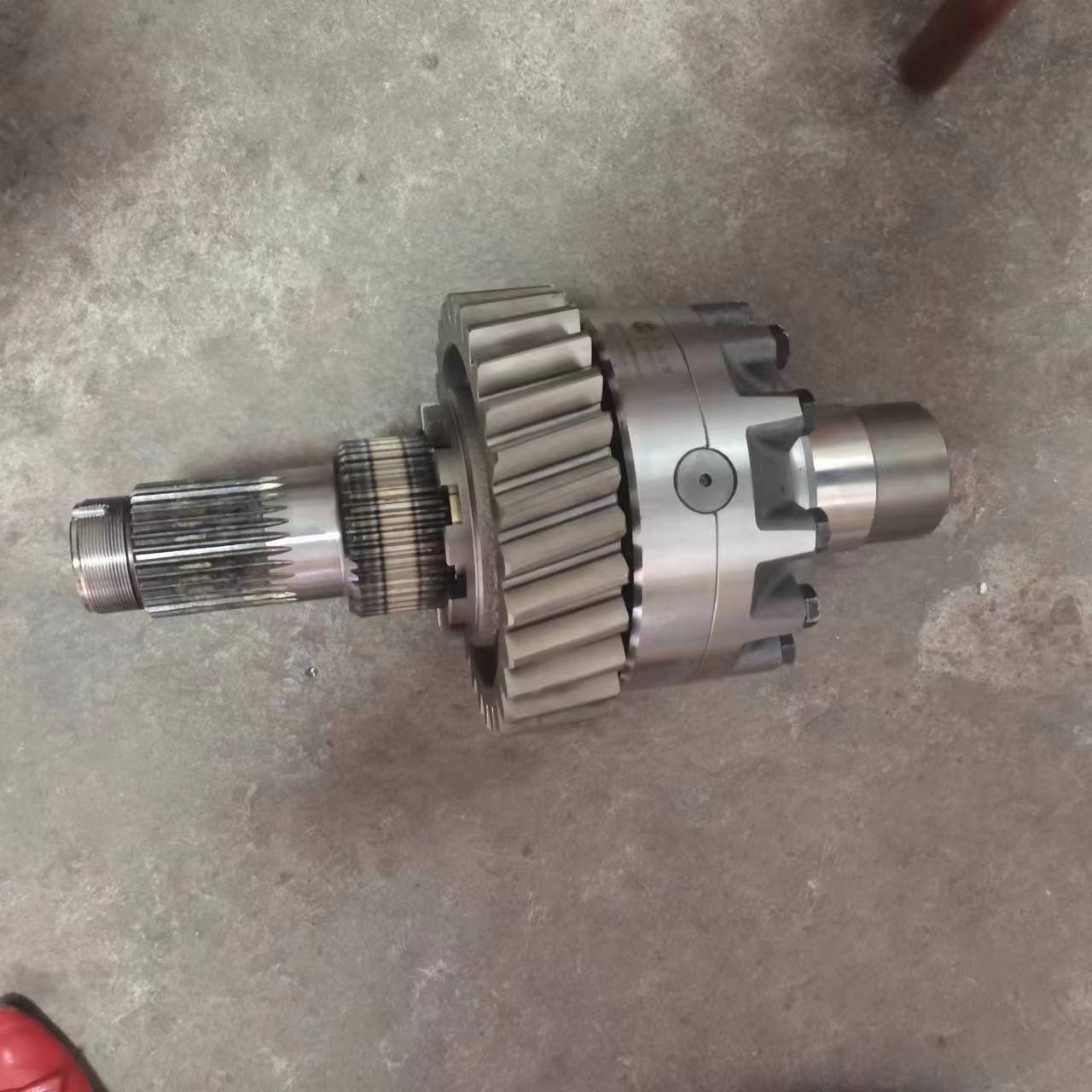 AZ9981320136 Intermediate Shaft Differential Assembly for Heavy Duty Trucks HOWO Ac16
