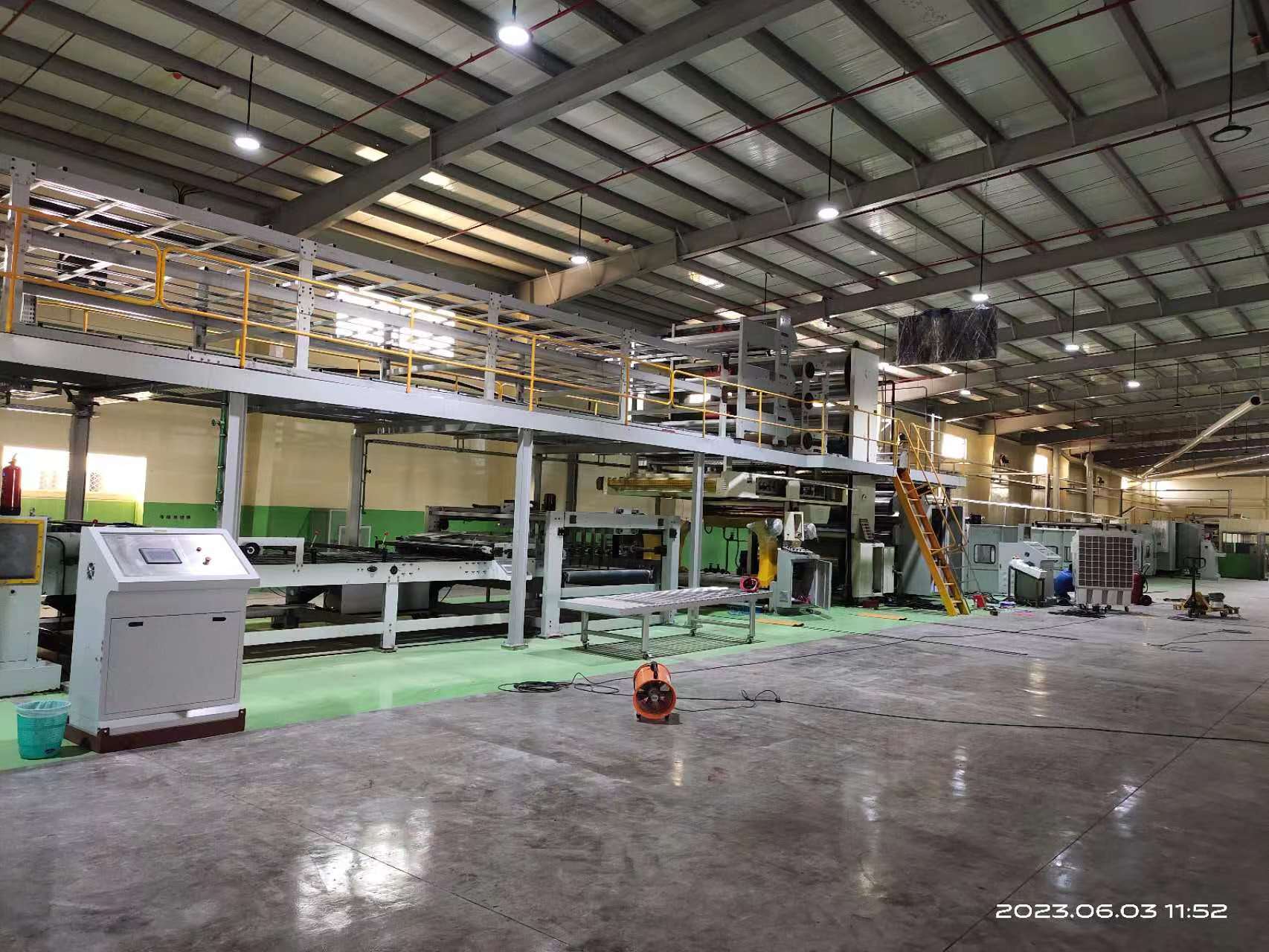 Carton Box Making Machine with 12.5KW Servo Main Driving Motor Paper Forming Machine