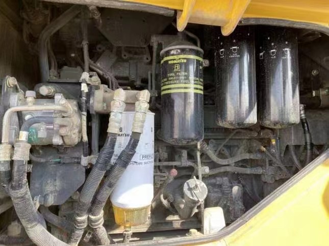 Japanese brand second-hand Komatsu WA500 loader with discounted prices