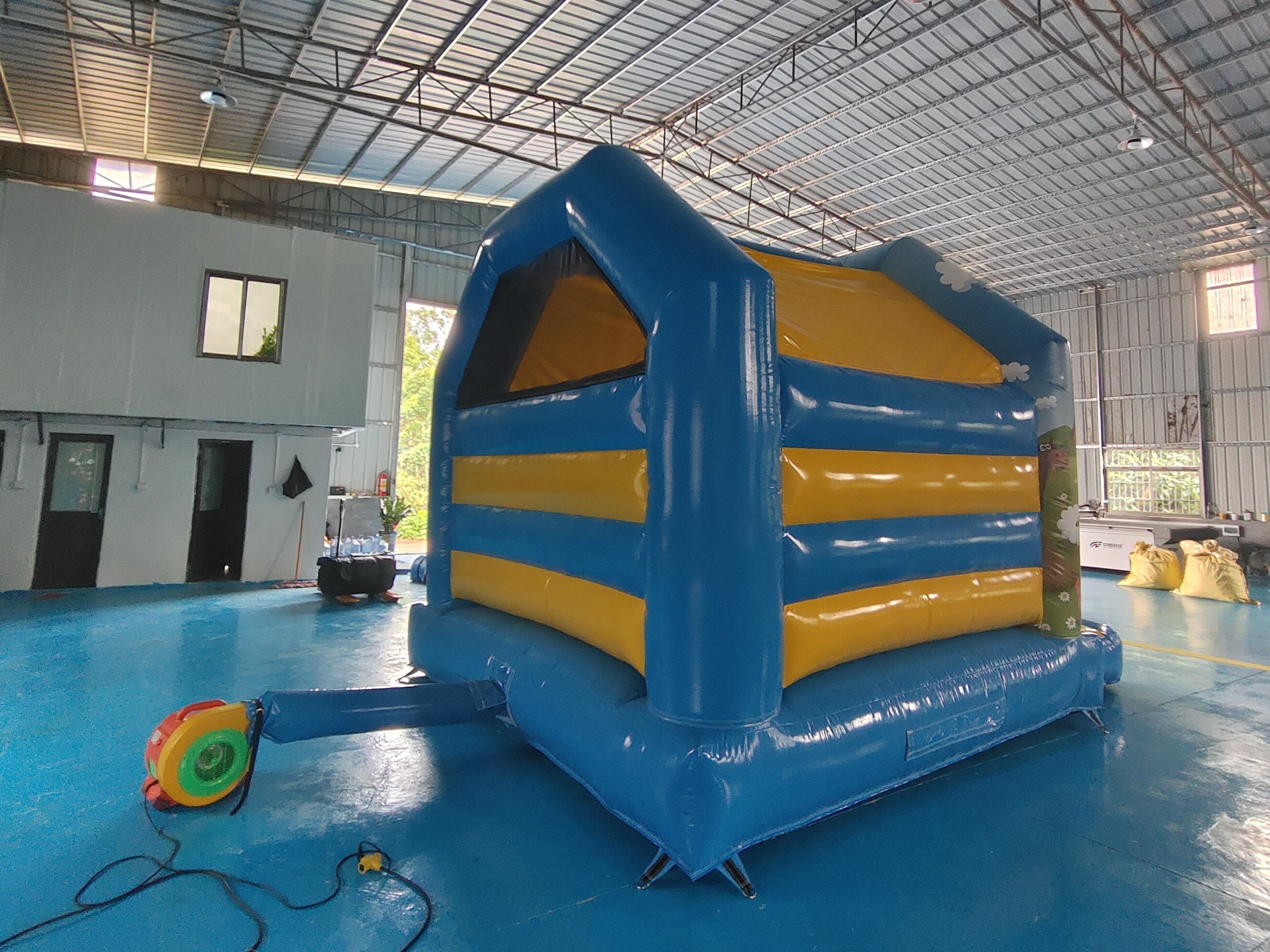 Commercial Kids Inflatable Jumping Castle With Slide Farm Theme Inflatable Bouncy House Combo For Outdoor Indoor