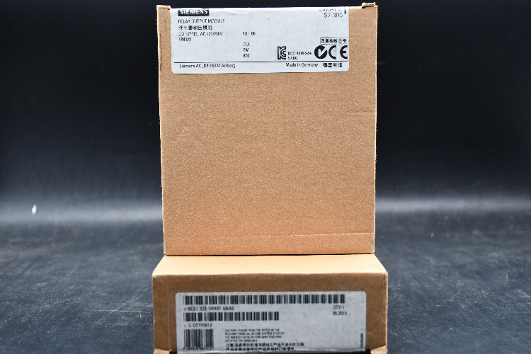 Siemens - PLC I/O Module for use with S7-300 Series, 125 x 40 x 120 mm, Digital, Relay, SIMATIC S7-300 Series, 24