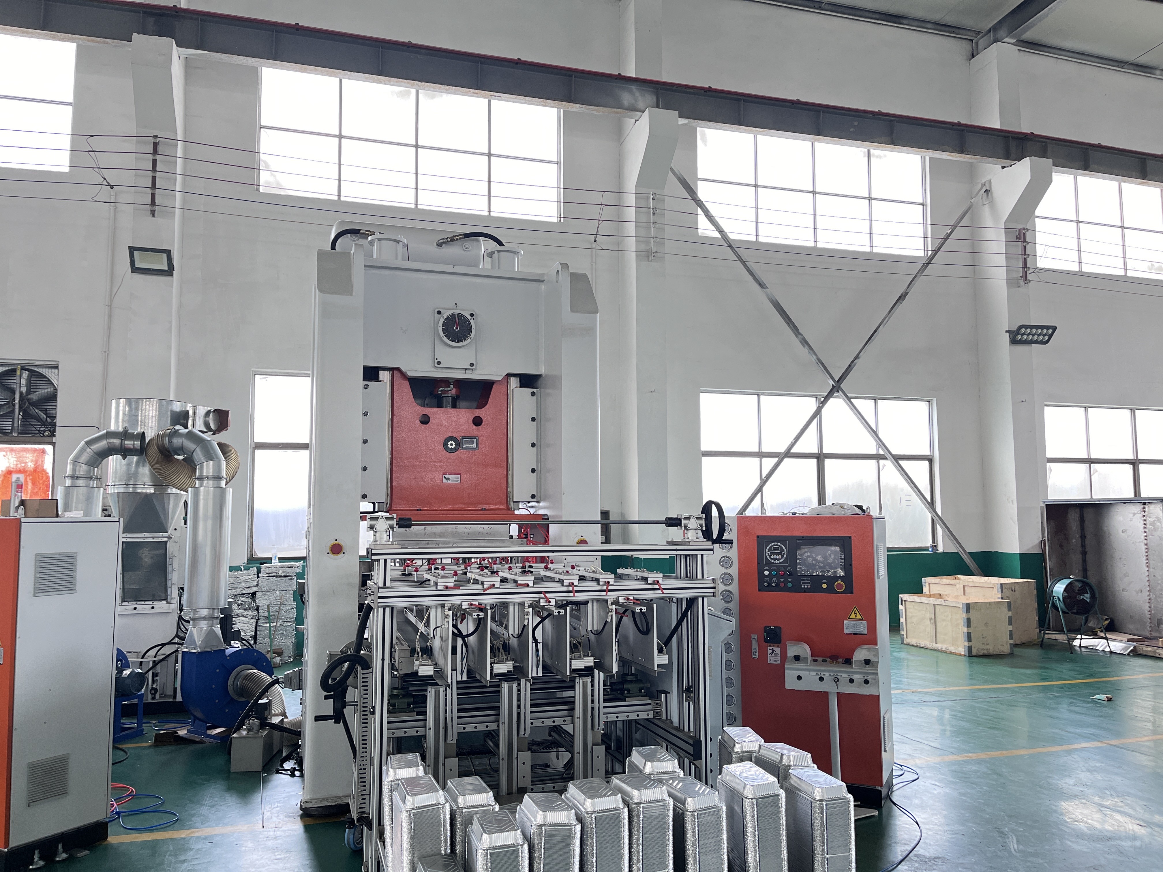 Mitsubishi PLC Automatic 80 Tons Aluminum Foil Tray Making Machine