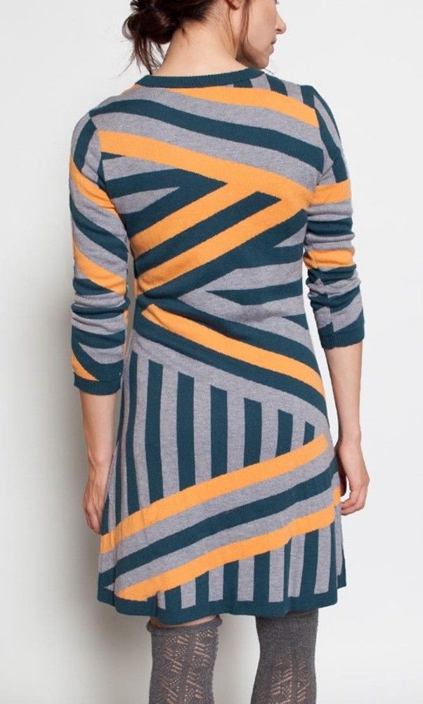 Intarsia Striped Sweater Dress 30 Extrafine Merino Wool 35 Viscose 35 Nylon Material