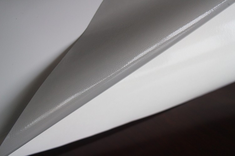 Color Penetration Clear Adhesive Vinyl Roll For Outdoor Promotional Graphics