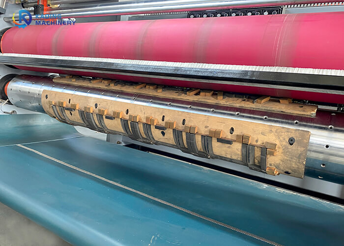 1200mm-1800mm Carton Die Cutter For Cardboard Box With PLC Control