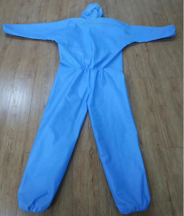 Safety Unisex Disposable Protective Suit Fluid Resistant Multi Color Available