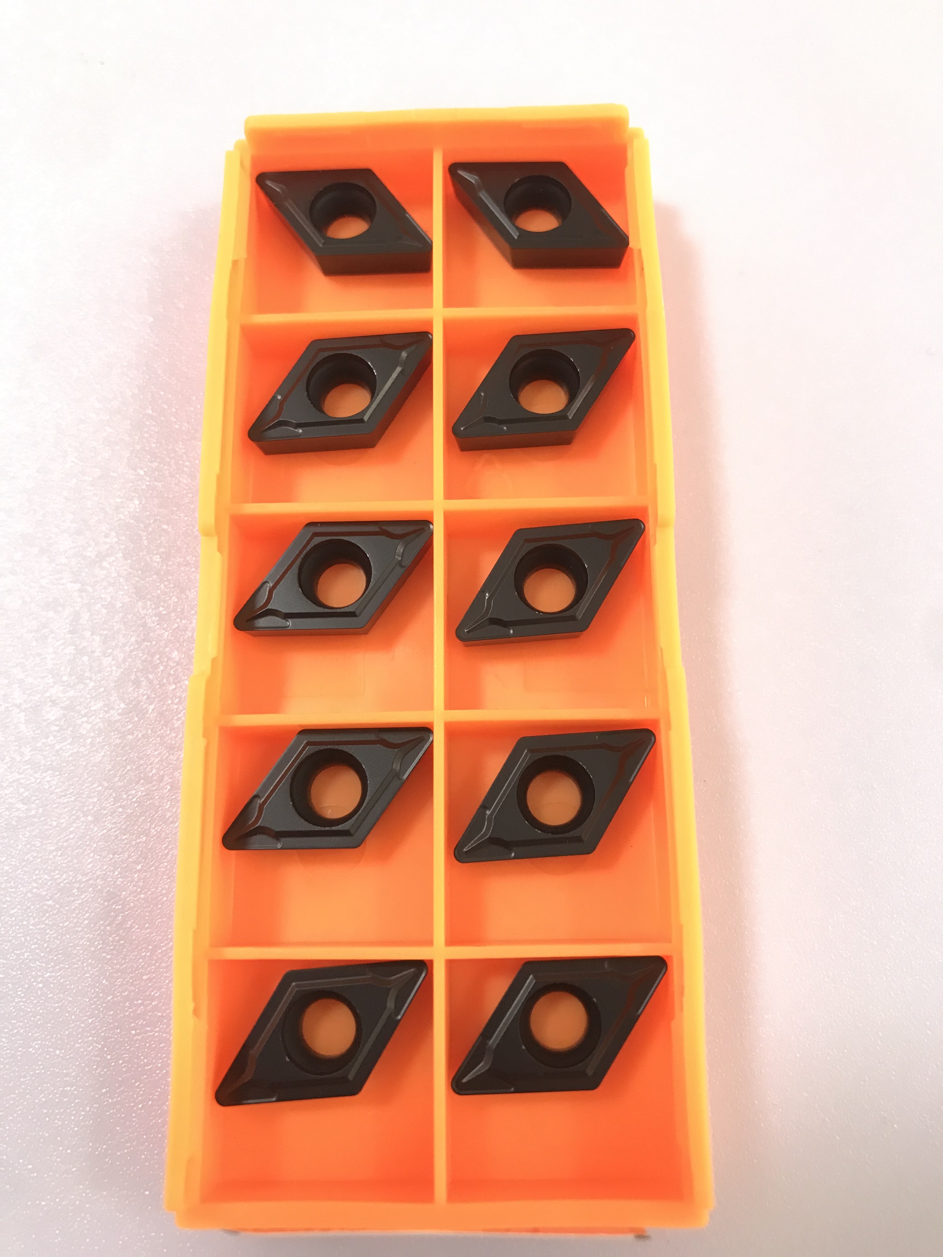 Tungsten Carbide Turning Insert DCMT11T308-HM CNC Machine Turning Cutting Tool