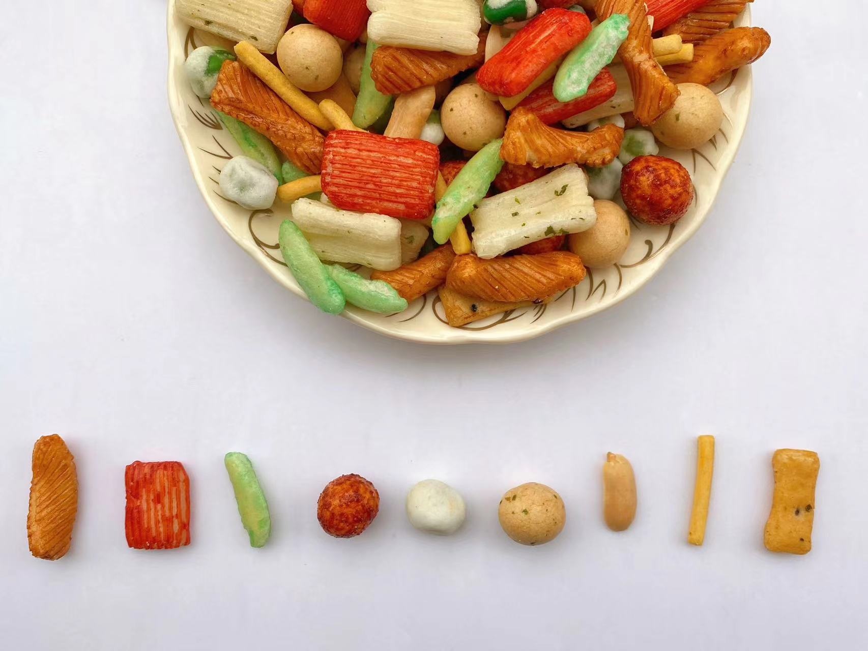 Premium Rice Cracker Snacks Mixed Flavors With Peanuts Peas Snacks