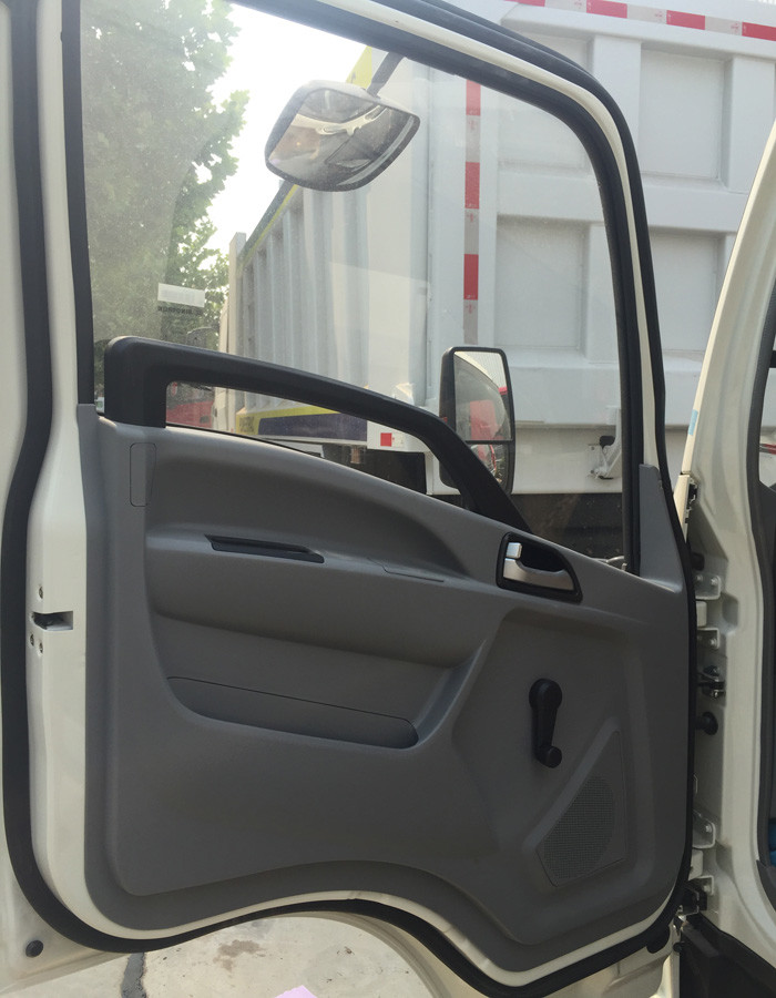 High Insulation Refrigerated Truck With Polymer Composites Van Board