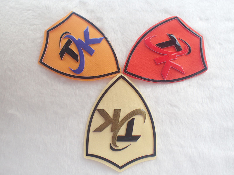 Eco Friendly Custom Woven Silk Screen Printing Patches With Silicone Logo
