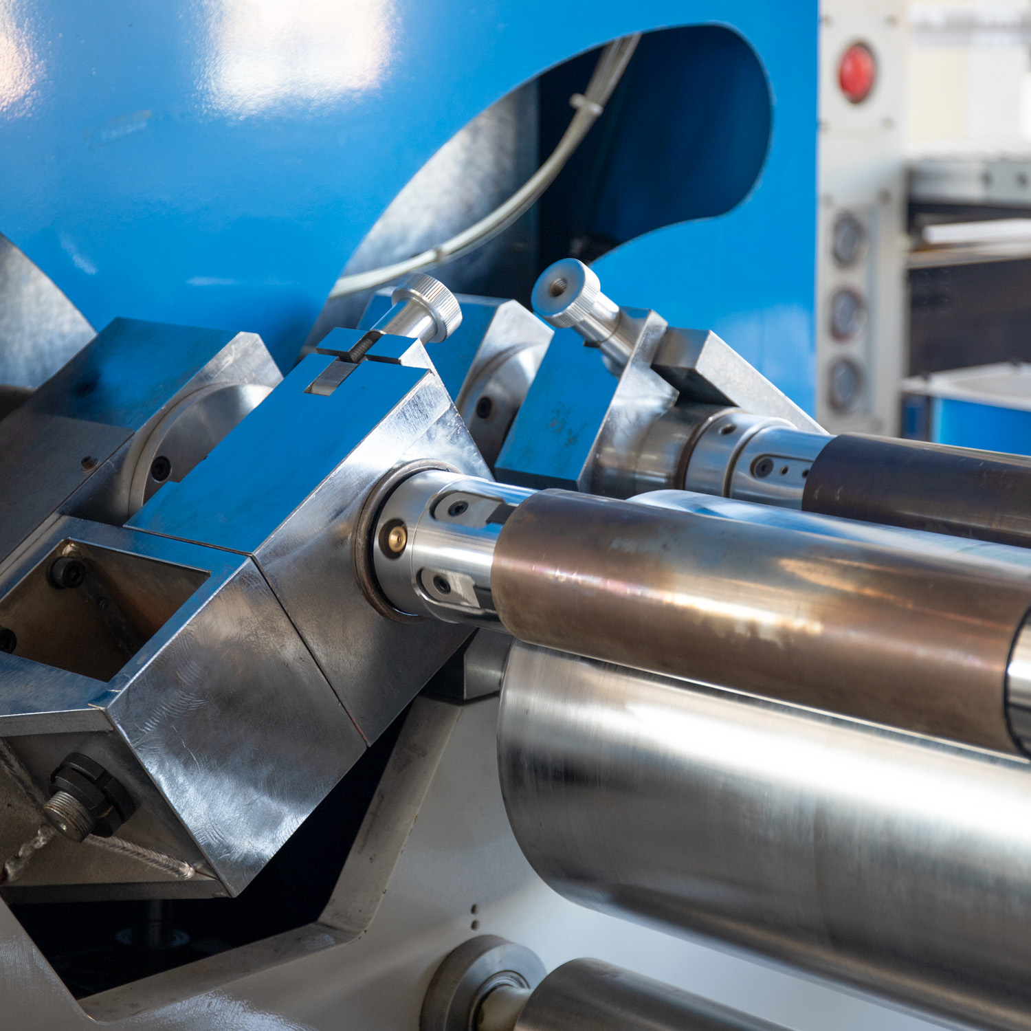 Professionally Certified Aluminum Foil Slitting Rewinding Machine for Easy Operation