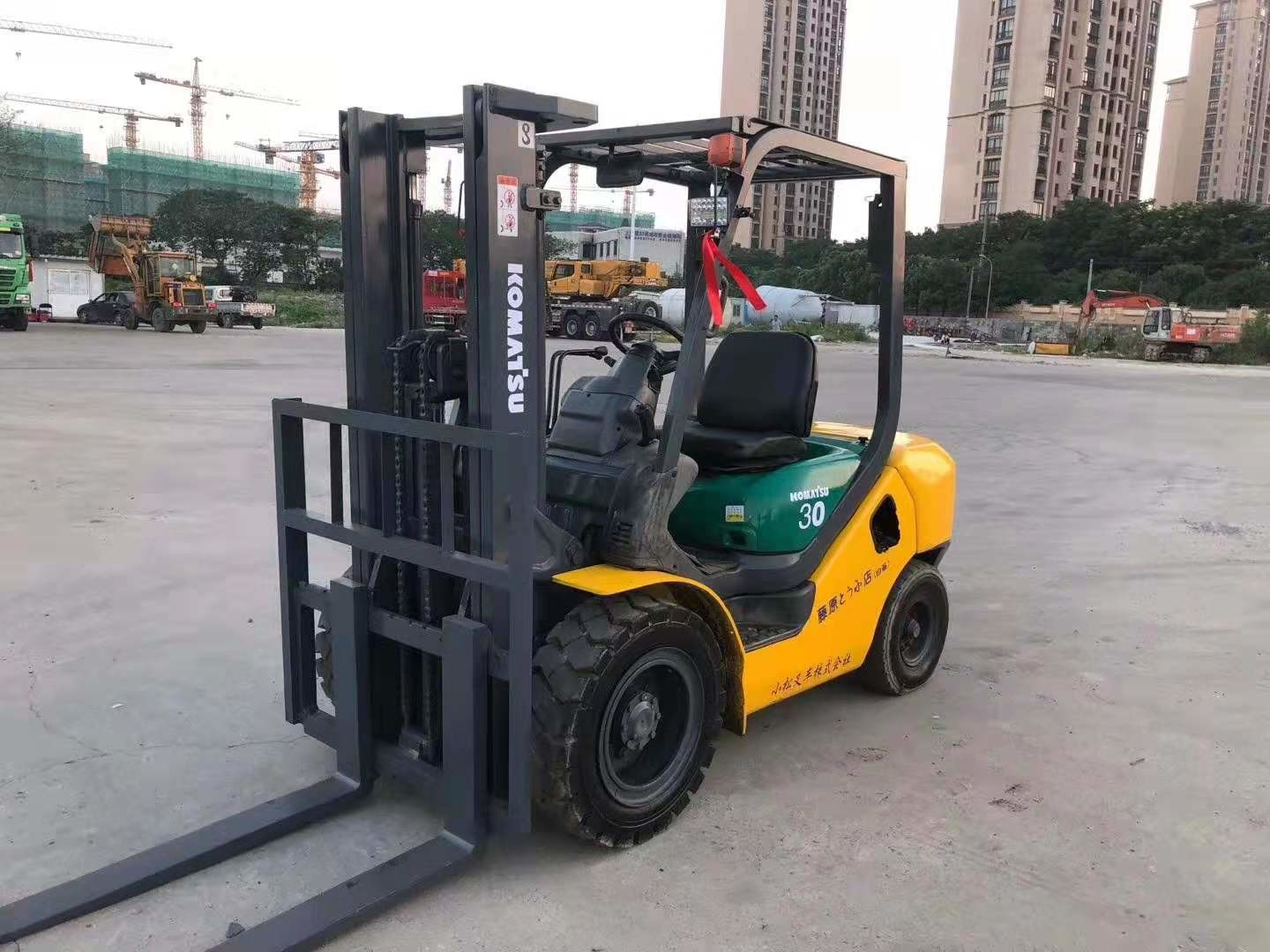 Komatsu Original Engine 3T FD30-17 Second Hand Forklift