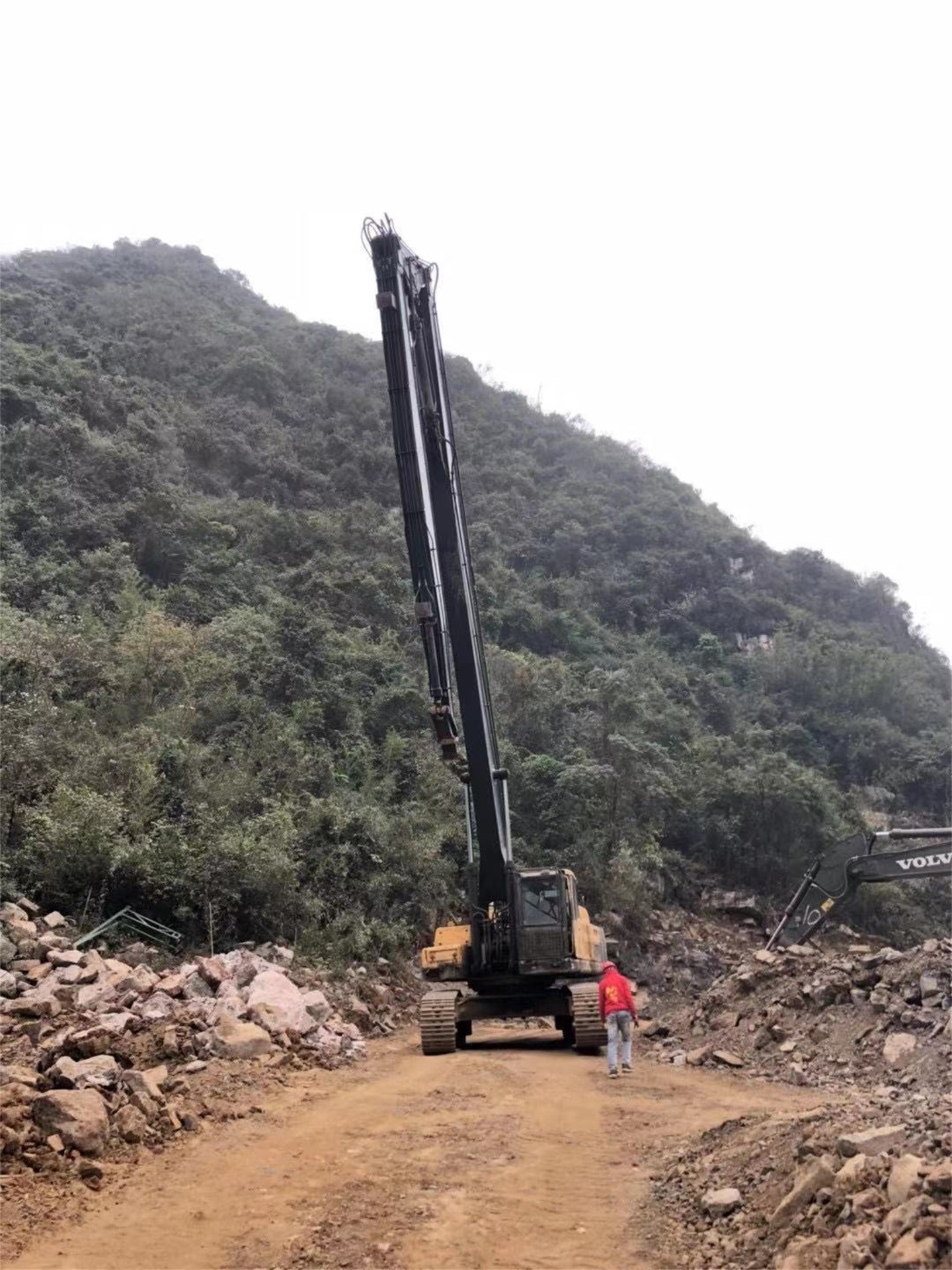High Reach 30 Feet Excavator Boom Arm For Different Brand Excavators by Zhonghe Company