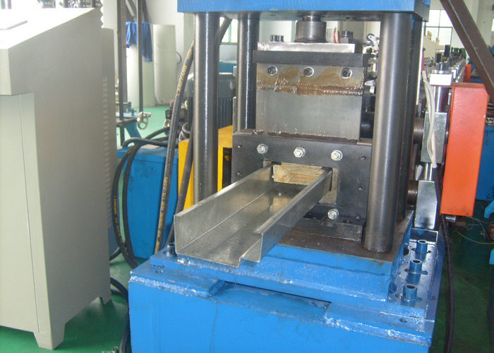 Full Auto Steel Profile Frame Roll Forming Machine Hydraulic Punching