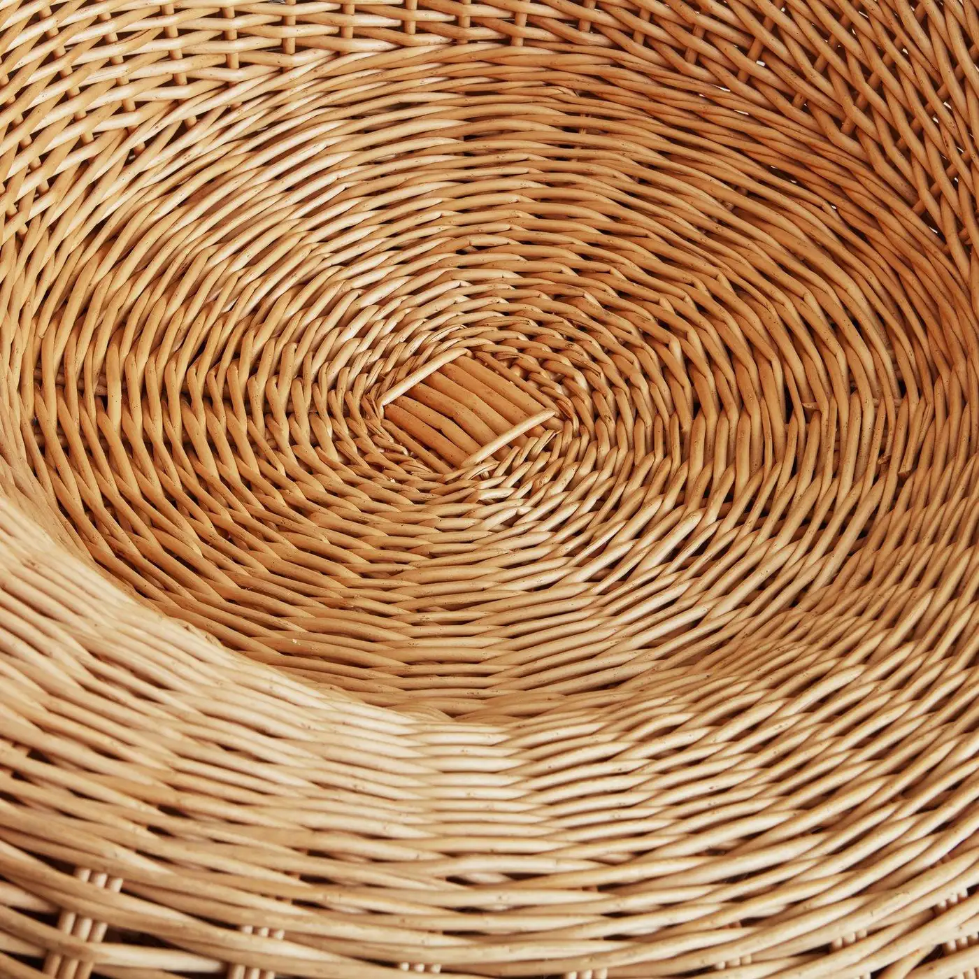 Customized Rattan Outdoor Table And Chair Set For Tea Cafe Shop