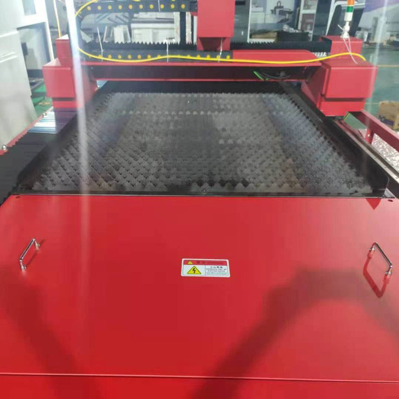 1.5KW 1530 CNC Fiber Laser Cutting Machine 5kHz High Accuracy