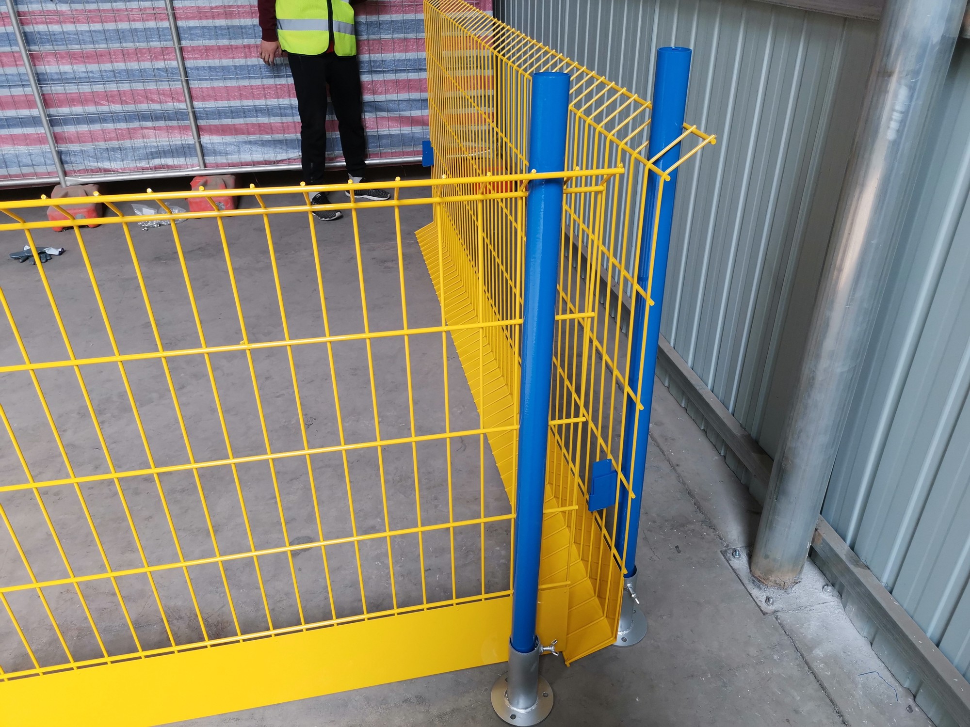 Safety 8mm Edge Protection Barriers 1.3m Height Easily Assembled