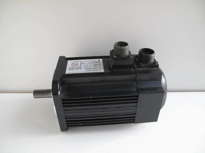 USAGED-05AS2S Yaskawa Ac Dc Servo Motor INPUT 2AMP 3PH 200V  Original New 2