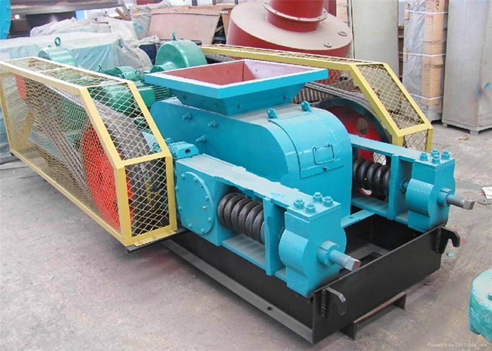 Fluorite Ore Stone 30tph 300Tph Toothed Roll Crusher