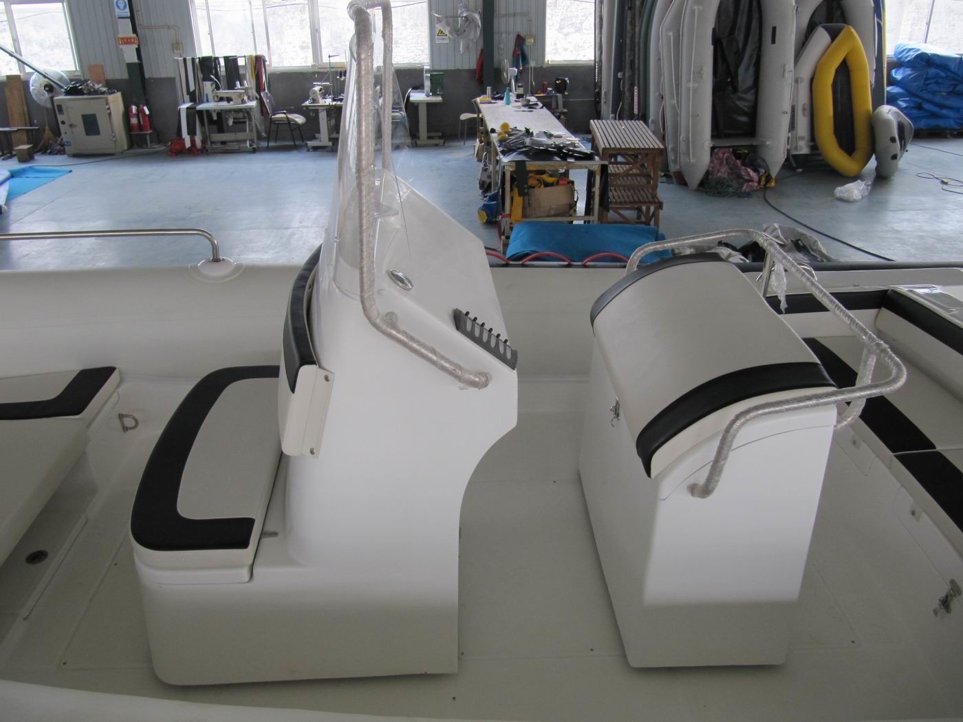 22 Feet Black & Red Inflatable Rib Boat Rib 680 In Fiberglass Hull And Hypalon