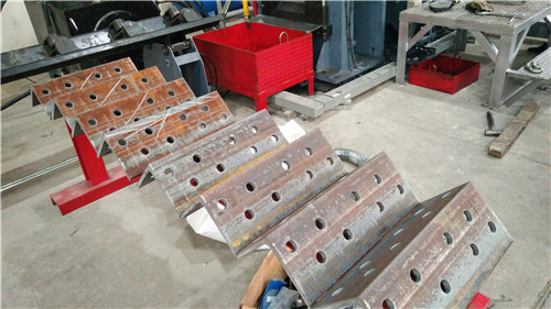 Movable Gantry Type Metal Aluminum Laser Cutting Machine With CNC Laser Software