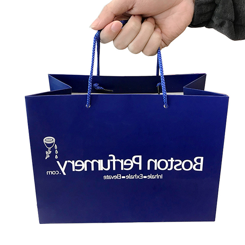 Wholesale Custom Logo White High Quality Cheaper Paper Gift Bags With Handles