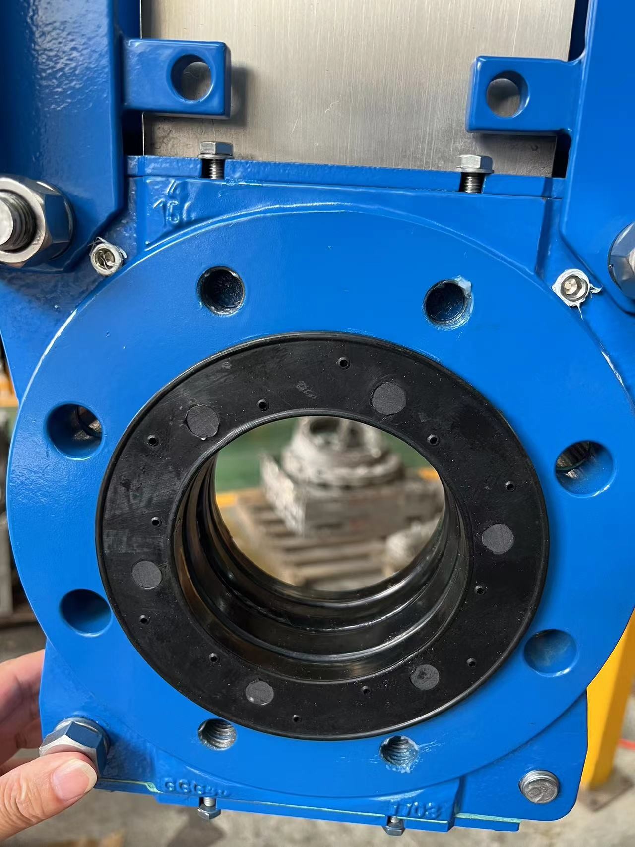 150 - 300 Psi Pressure Rating Renew Seat Knife Gate Valve With Manual Operating Feature