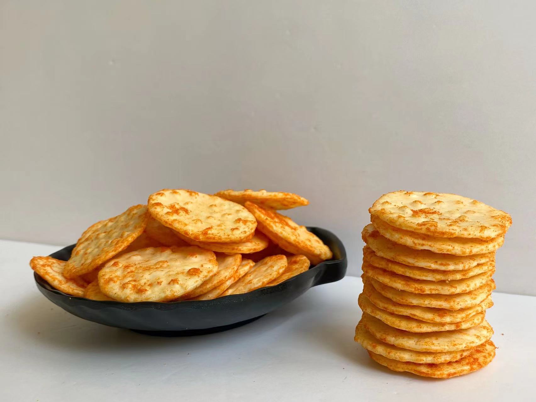 Tomato Flavors Senbei Rice Crackers Salt Vinegar Soft Baked Cookies