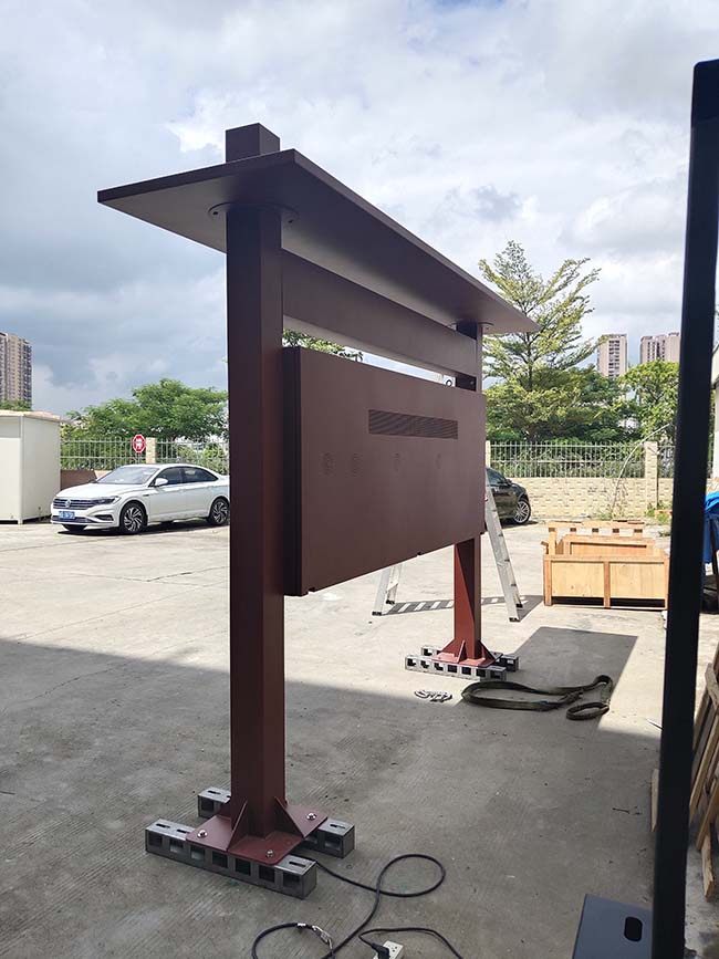 Standing Device Digital Signage Retail Screen High Brightness Waterproof Sunlight Readable Outdoor LCD Display