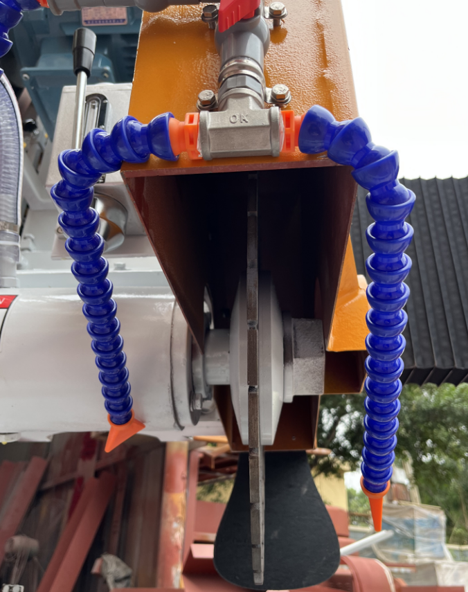 Efficiency CNC Lathe For Marble Granite Pillar Column Baluster Handrail Ling