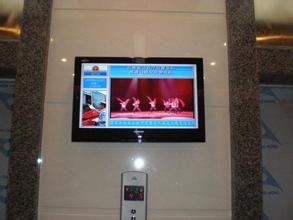 32" nail polish LCD Wall Display with Real Color Screen , 16.7M Color