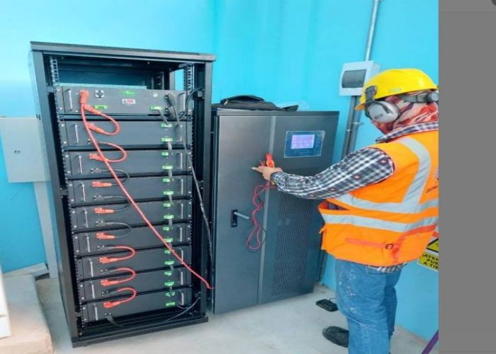 Hotel Backup UPS Lithium Battery Storage Cabinet Multiuse With LCD Display