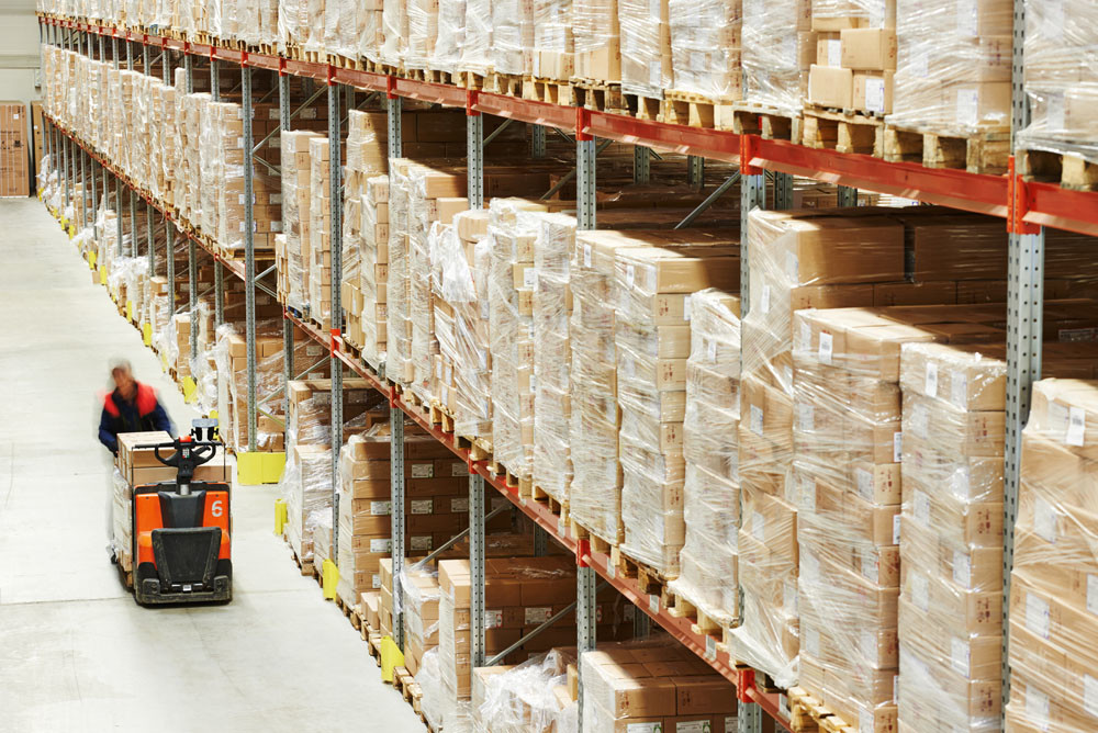 700mm Depth Heavy Duty Storage Racks , 3 T Per Layer Warehouse Pallet Storage Shelves