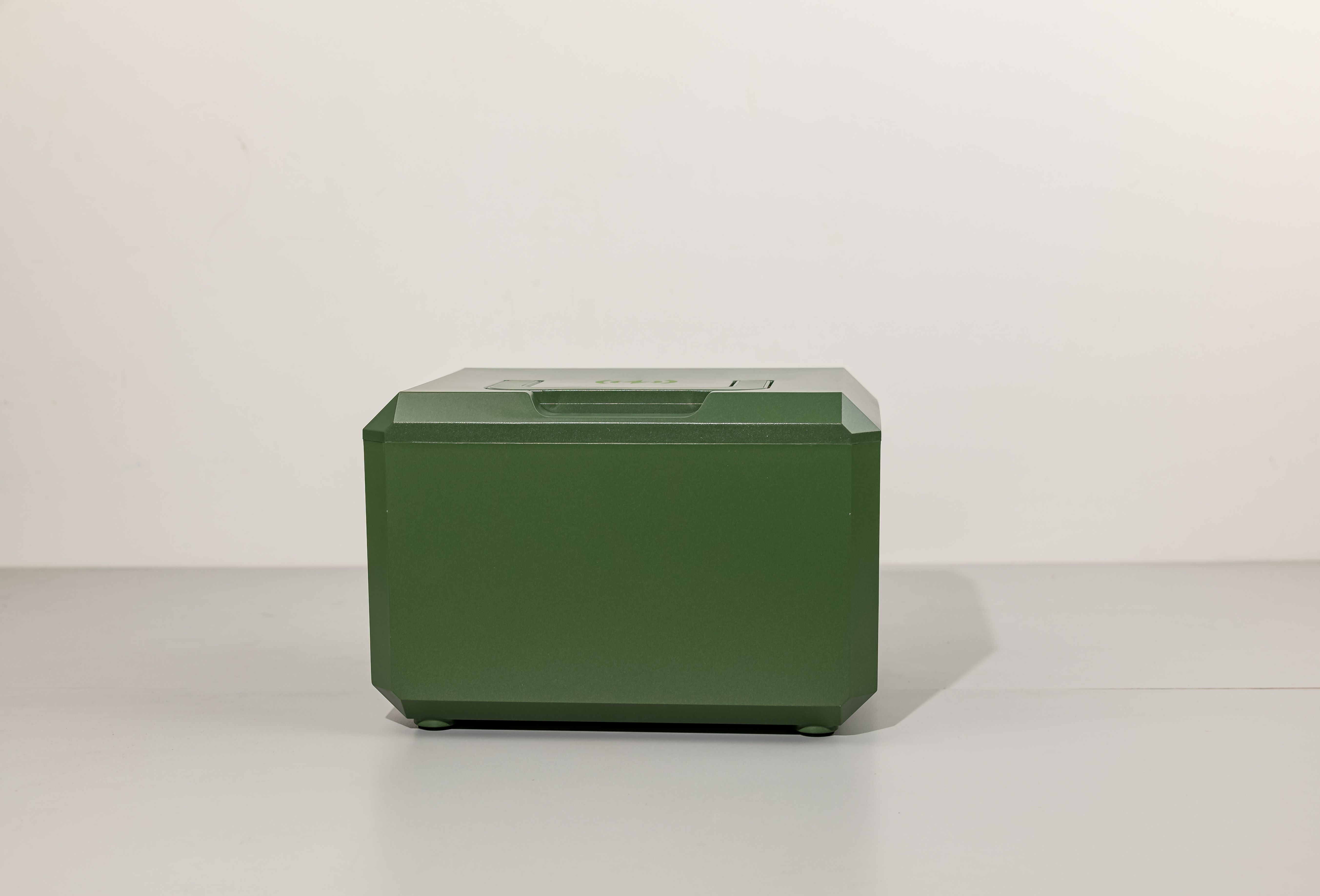 Eco Friendly Recharge Li-Ion Battery With CE Portable Battery Power Station For RV Power Supply